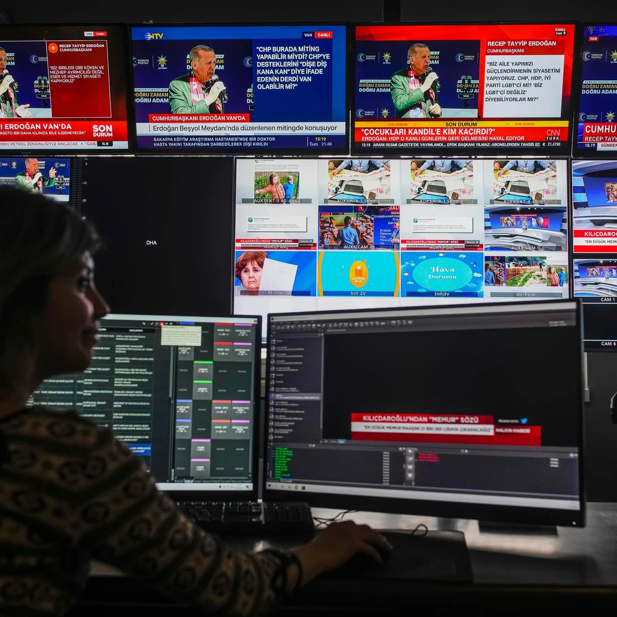 Oppositionsnaher Sender - Türkische Polizei stürmt die Zentrale des "Halk TV"