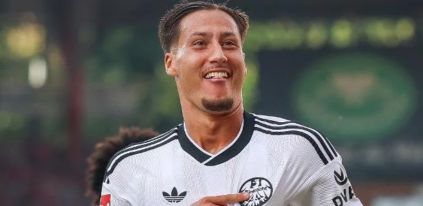 'De onde veio?': quem é atacante que chocou Klopp e vai estrear na Alemanha