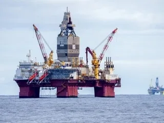 La Norvège tourne le dos à l’électricité verte de l’Europe et accélère l’exploitation du pétrole et du gaz de l’Arctique