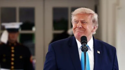 Trump publica un vídeo con IA en el que celebra el bombardeo de la Isla de Jark: "¡Ha quedado reducida a escombros!"