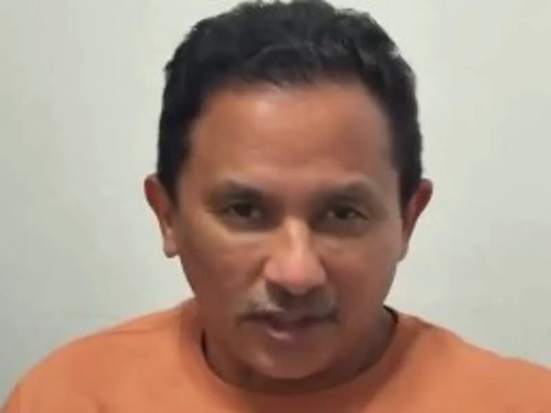 Manoel Gomes propõe salário de R$ 2,5 mil e "Bolsa Caneta Azul"