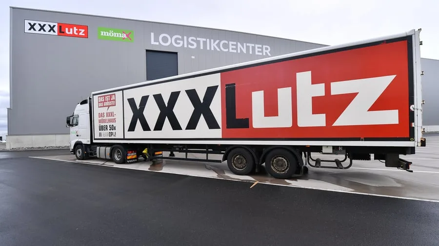 Fusion im Möbelmarkt: Porta-Übernahme durch XXXLutz – jetzt rücken die Discounter in den Fokus