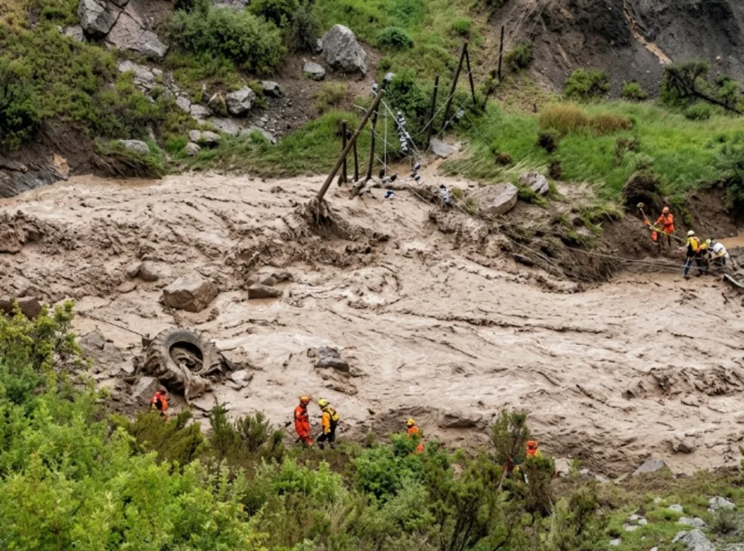 Más de 20 deslizamientos bloquearon carretera entre Lara y Falcón tras fuertes lluvias