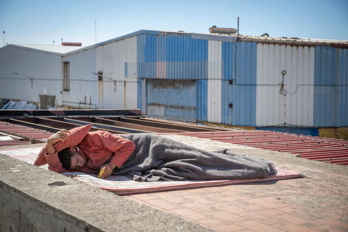 El Gobierno acelera los trámites para sacar en dos semanas a todos los inmigrantes de la calle y poder devolver a la mayoría