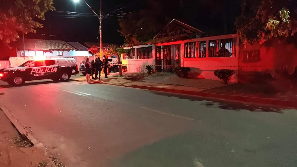 Homem é morto e outro baleado na cabeça por dupla em ataque sequencial