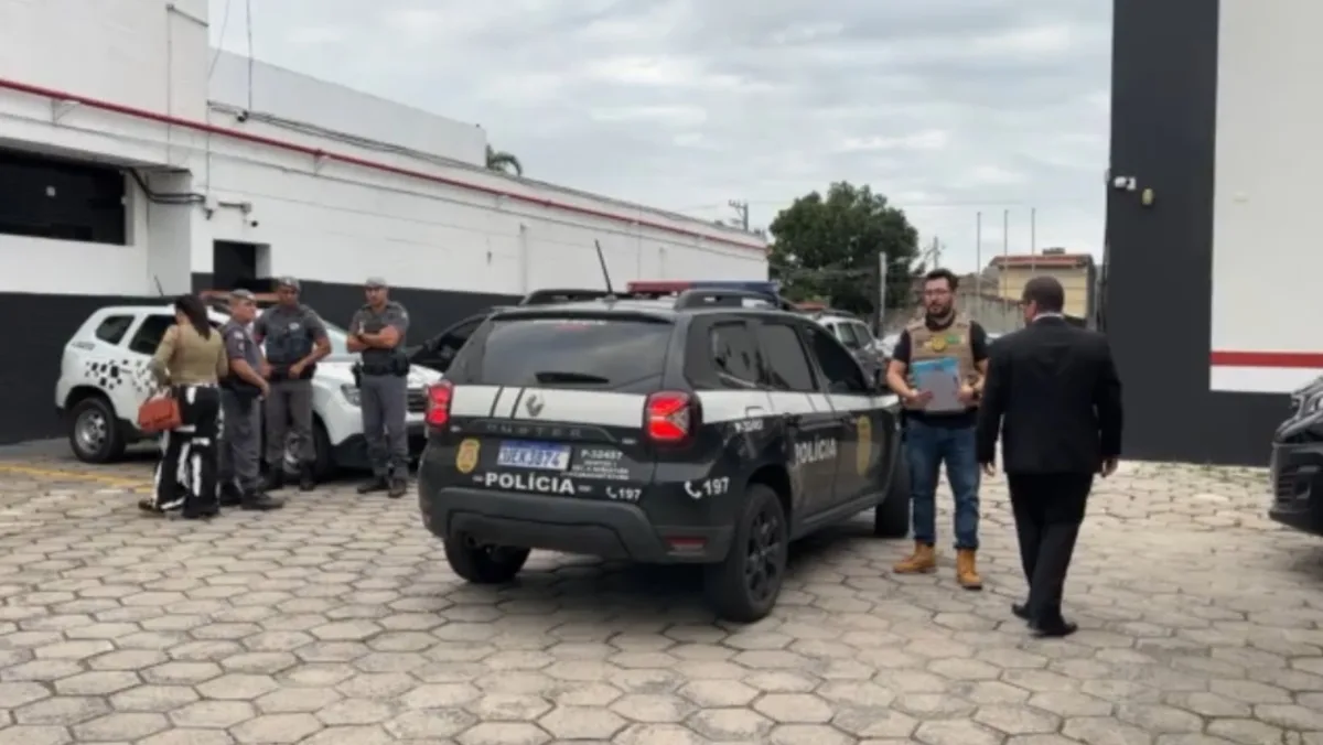 Três guardas municipais são presos por suspeita de tortura contra mulher em Caraguatatuba