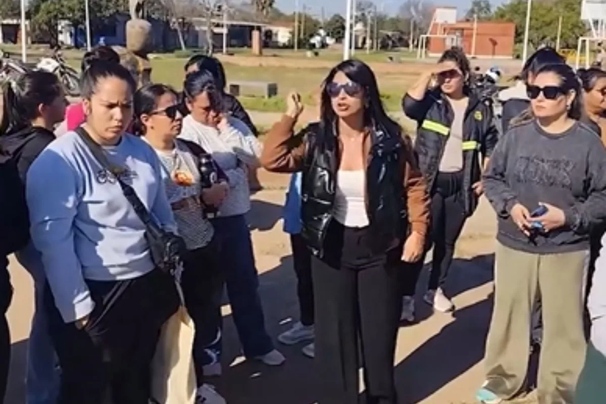 Una madre juntó la plata para los buzos de egresados pero se la gastó: “Admití mi error, necesitaba pagar otras cosas”