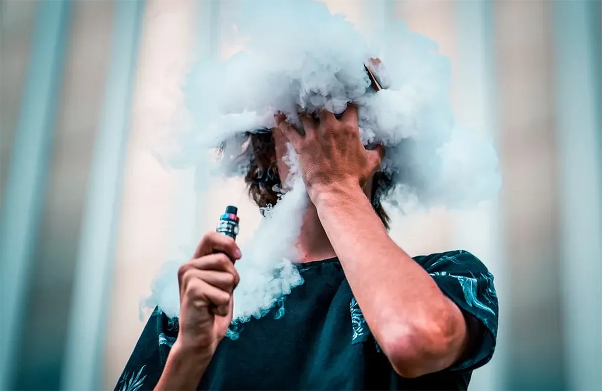 Usar vapes de nicotina ajuda a parar de fumar? Esta pesquisa diz que sim