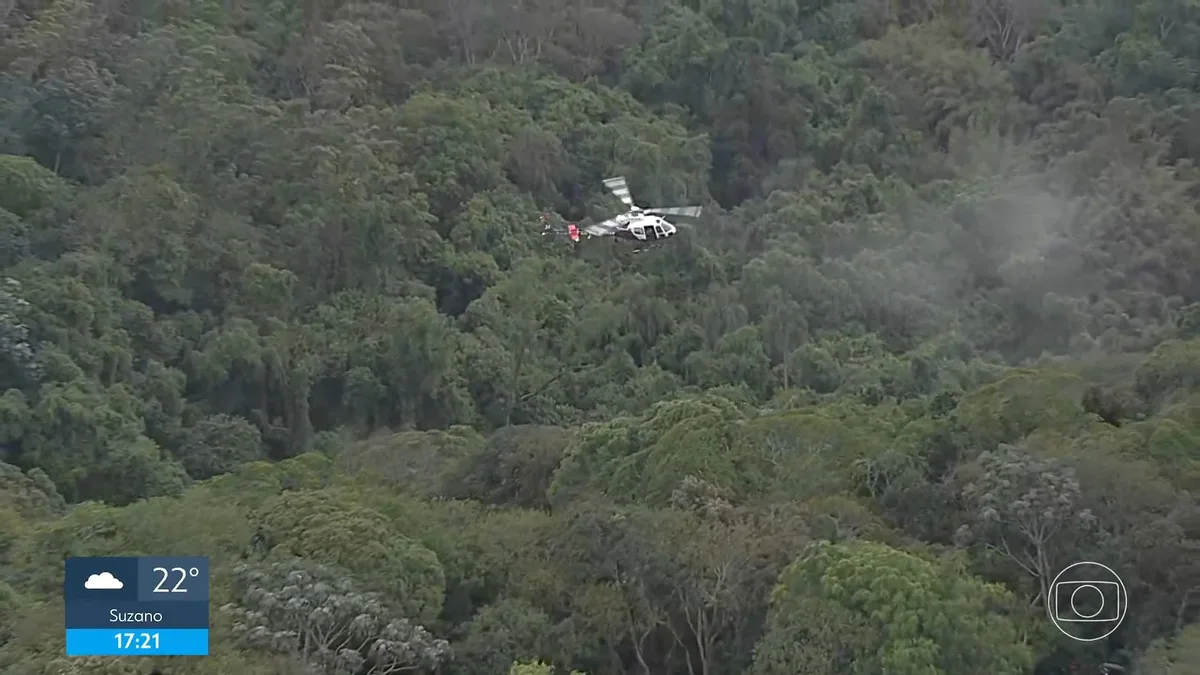 Bombeiros encerram buscas e não encontram aeronave em mata de Embu; corporação menciona trote