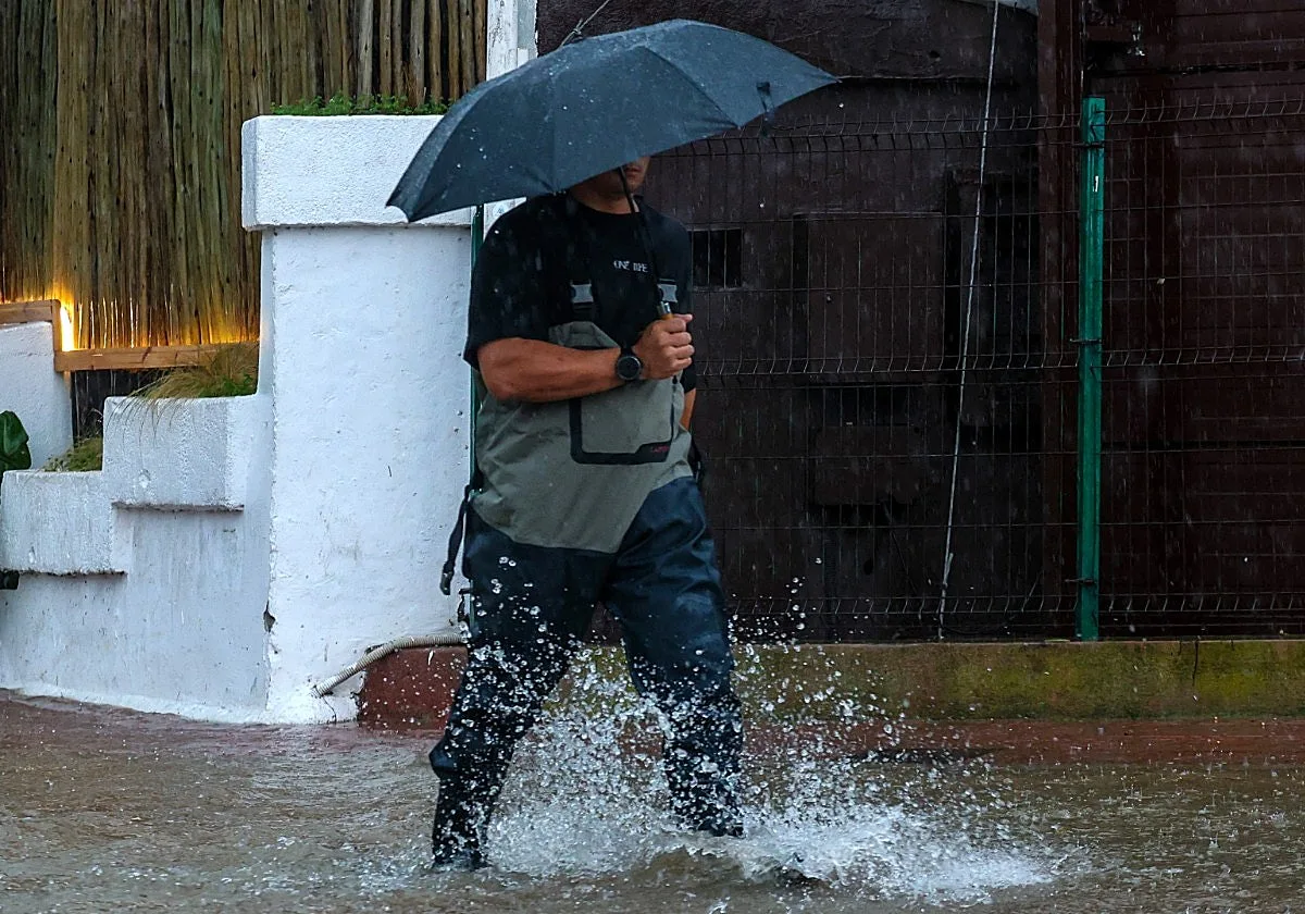 La Aemet avisa a España de la llegada de lluvias torrenciales y tormentas por la dana Adam: estas son las zonas más afectadas