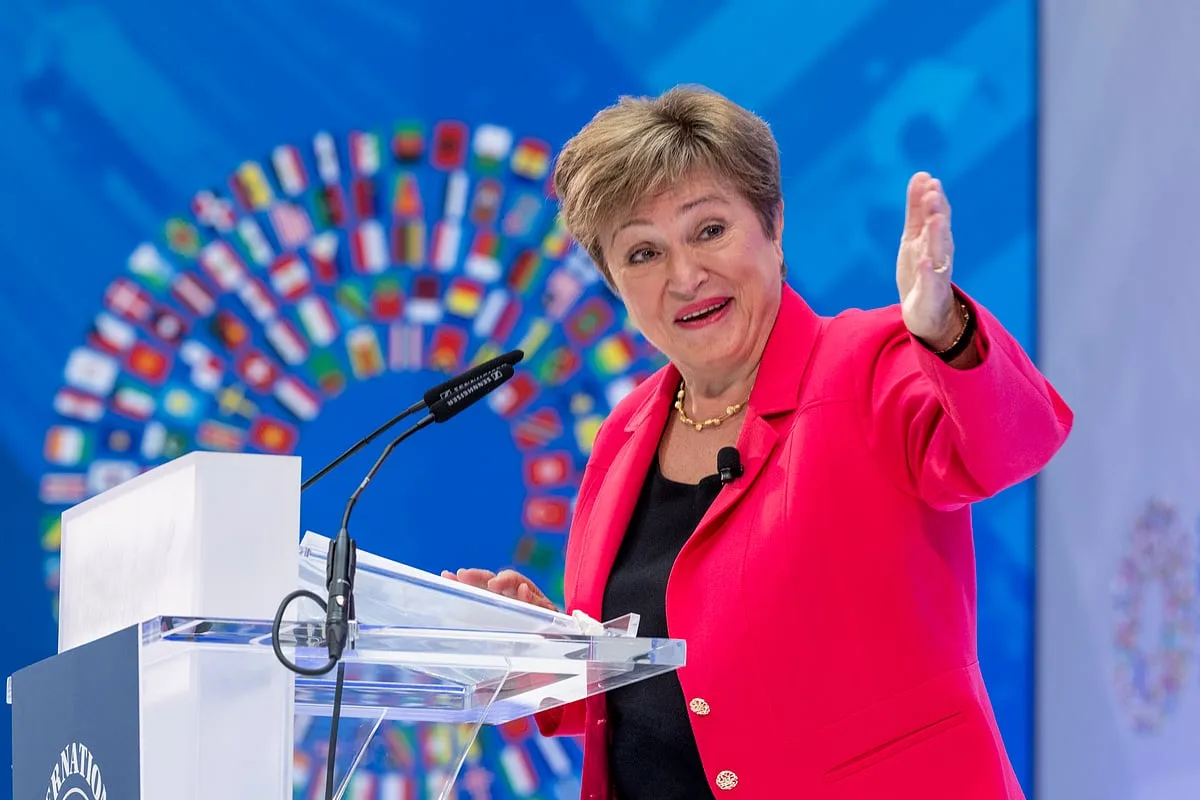 FMI diz que Ásia-Pacífico deverá manter liderança do crescimento económico mundial