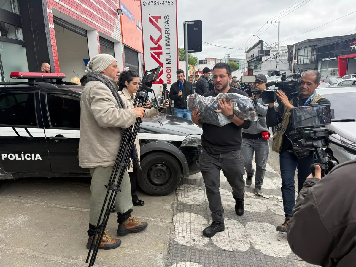 Operação contra infiltração do PCC no transporte leva dez presos à Dise de Mogi das Cruzes