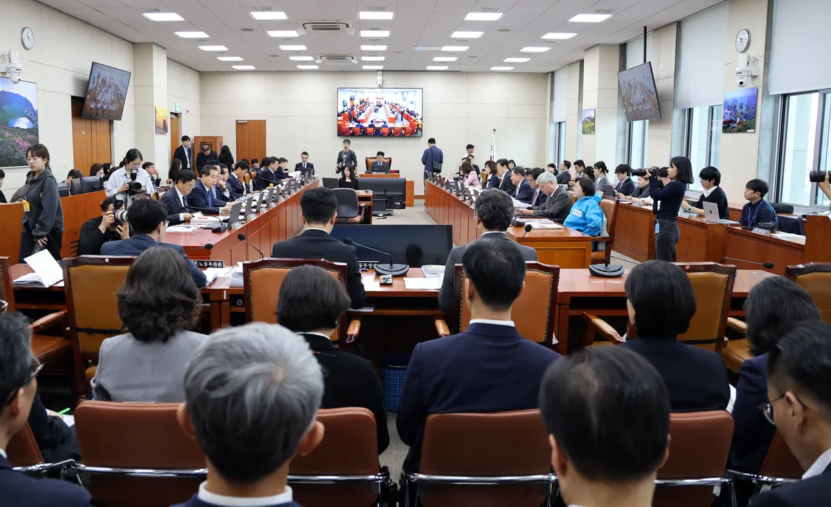 野 “건설노조 불법행위 방치” 지적에 고용부 “실태조사 나설 것”