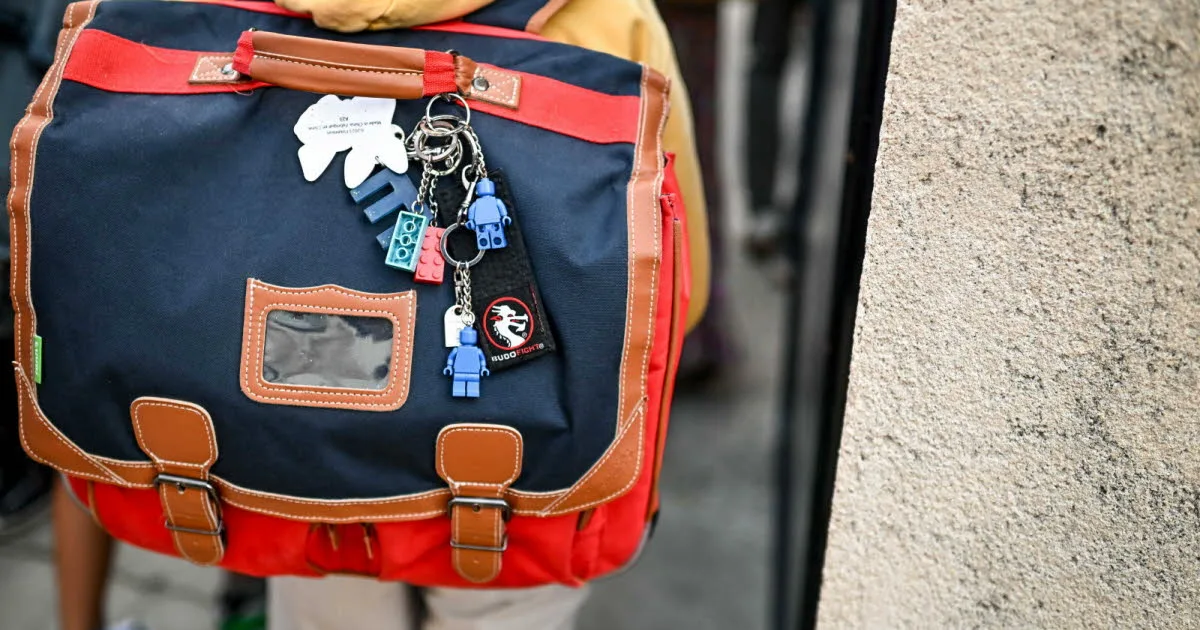 Témoignages. « Je n’ai plus confiance » : face aux violences dans le périscolaire, ces parents changent de mode de garde