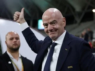Crise à la Fifa. Une partie de son salaire non déclarée : nouveau scandale en vue pour Gianni Infantino