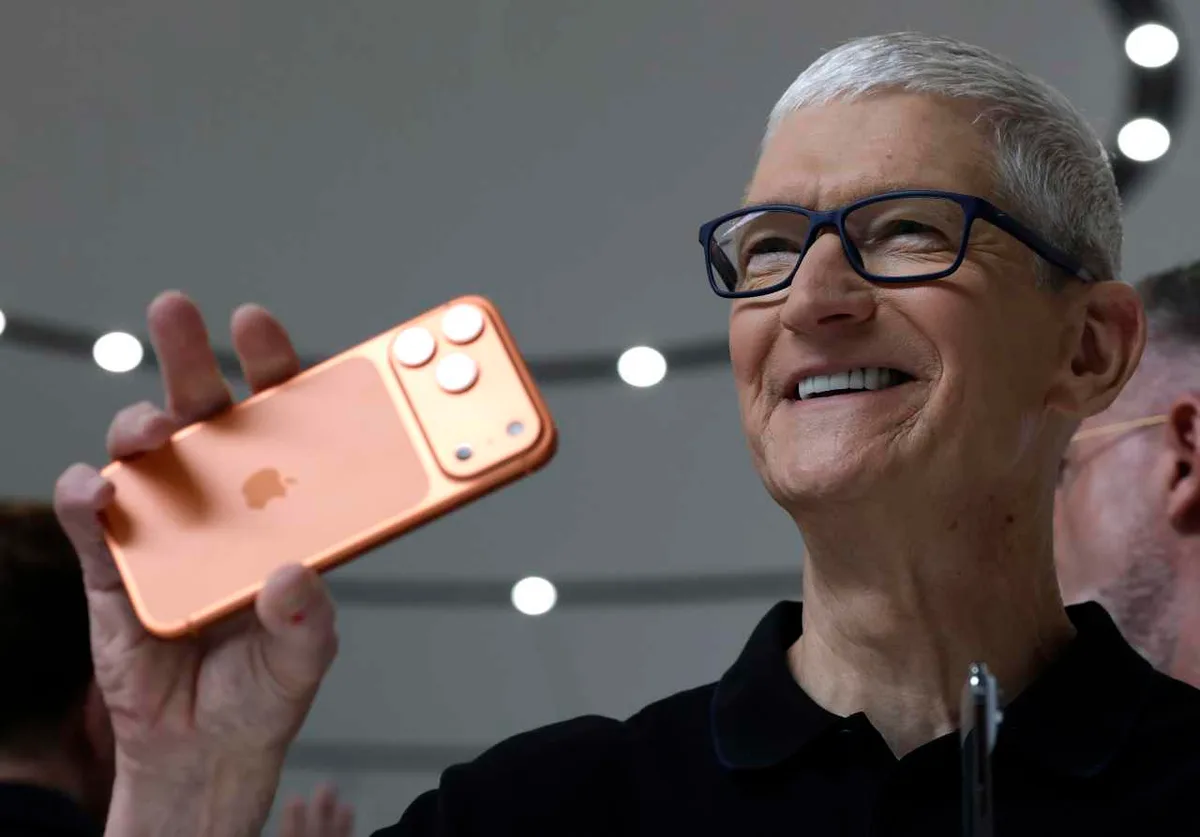 Apple’s stock could be the savviest buy within Big Tech, according to this analysis