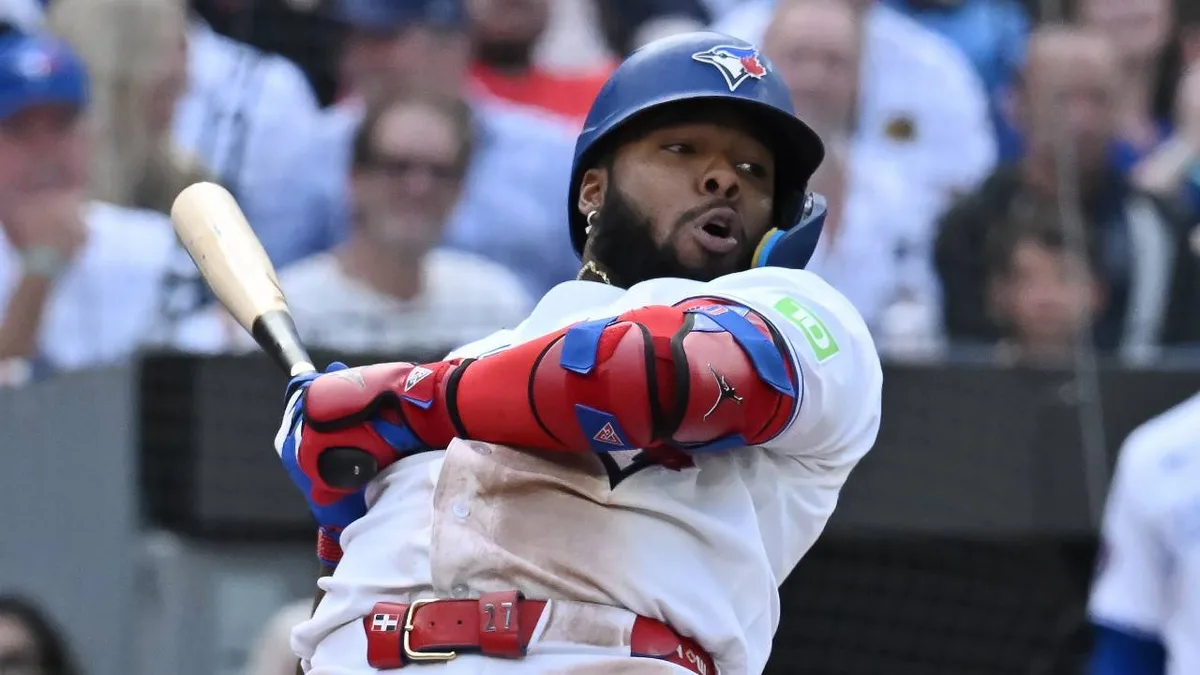 What do stats and projections reveal about Vladimir Guerrero Jr. this season?