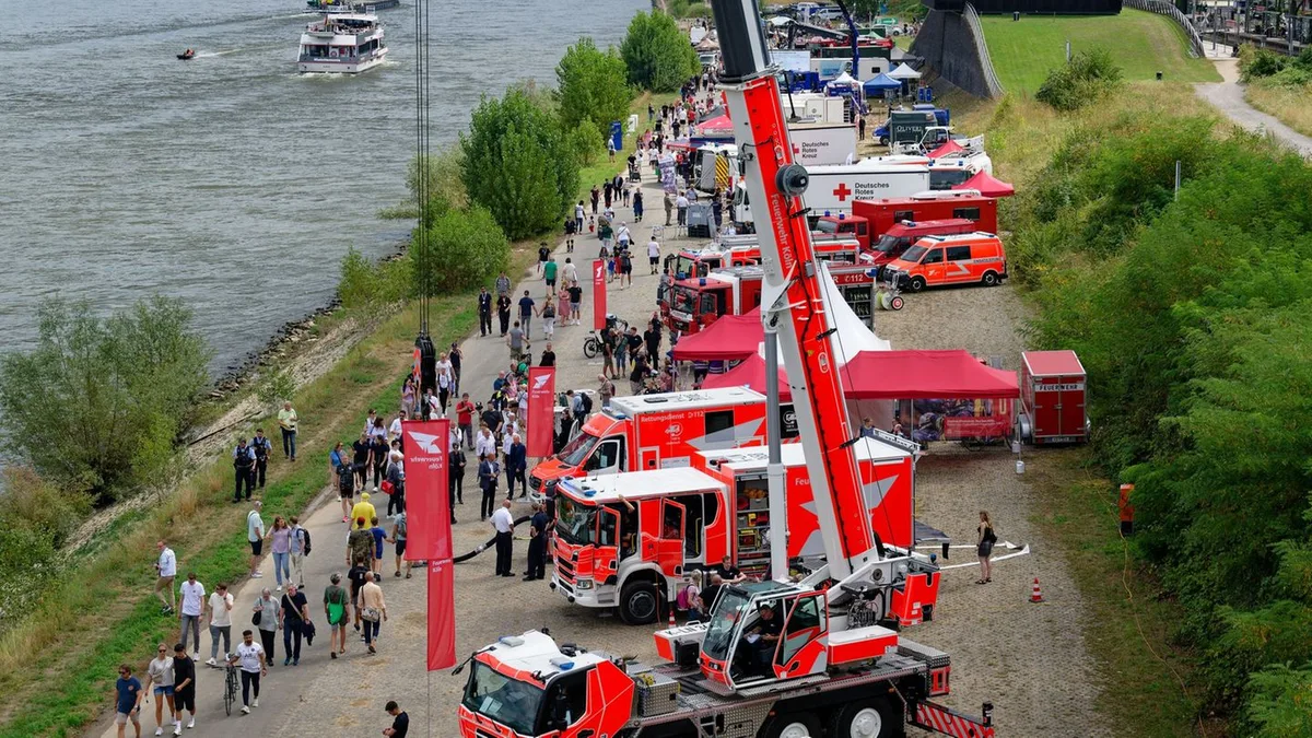 Volles Programm: NRW feiert 80. Geburtstag mit Themenmeilen in Münster
