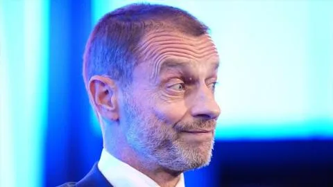 Ceferin se queda en la UEFA mientras crece la rebelión europea contra Infantino