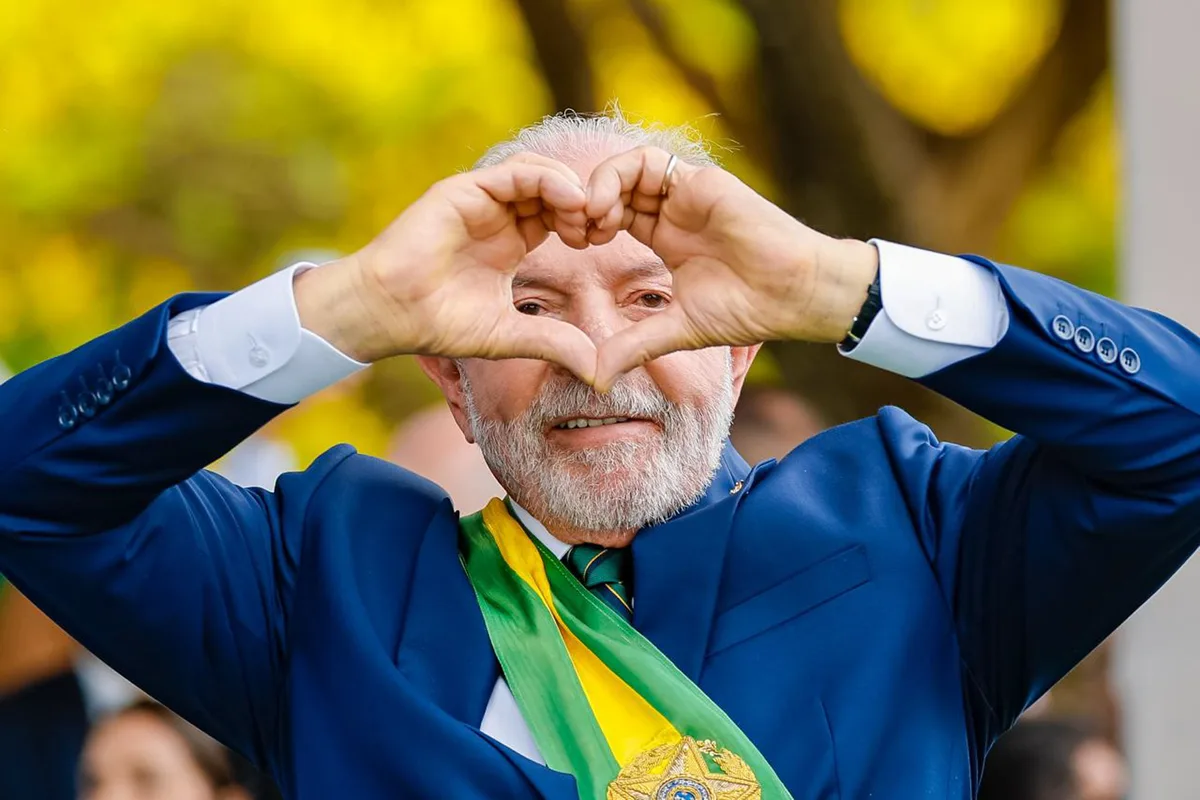 Lula já pediu inelegibilidade de Bolsonaro por uso eleitoral do Auxílio Brasil