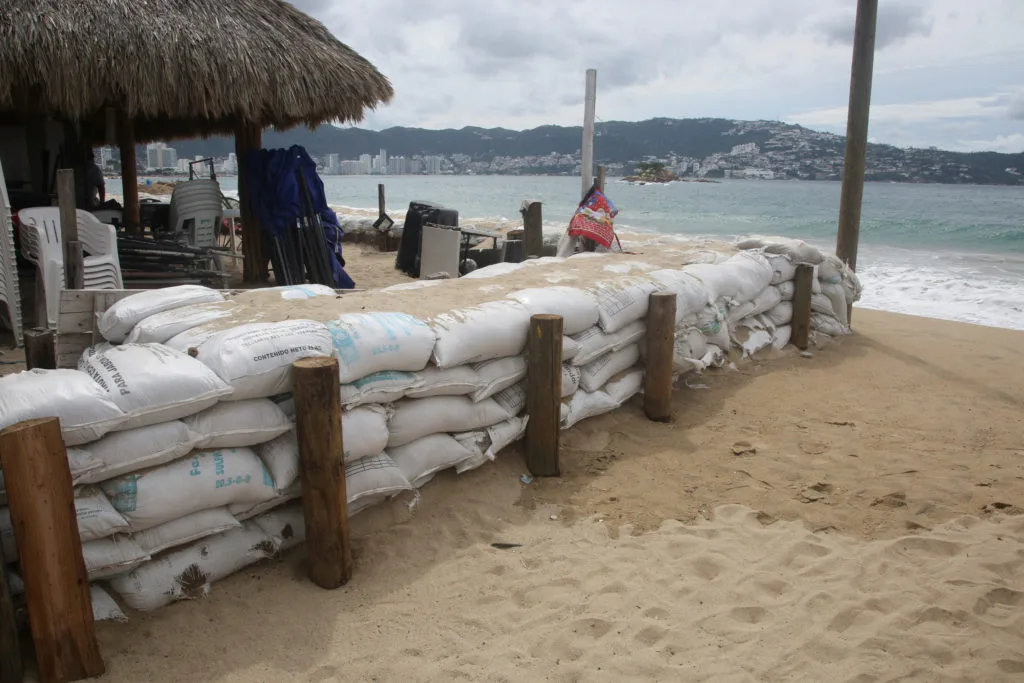 Polo off Mexican coast is among 'the strongest storms ever'