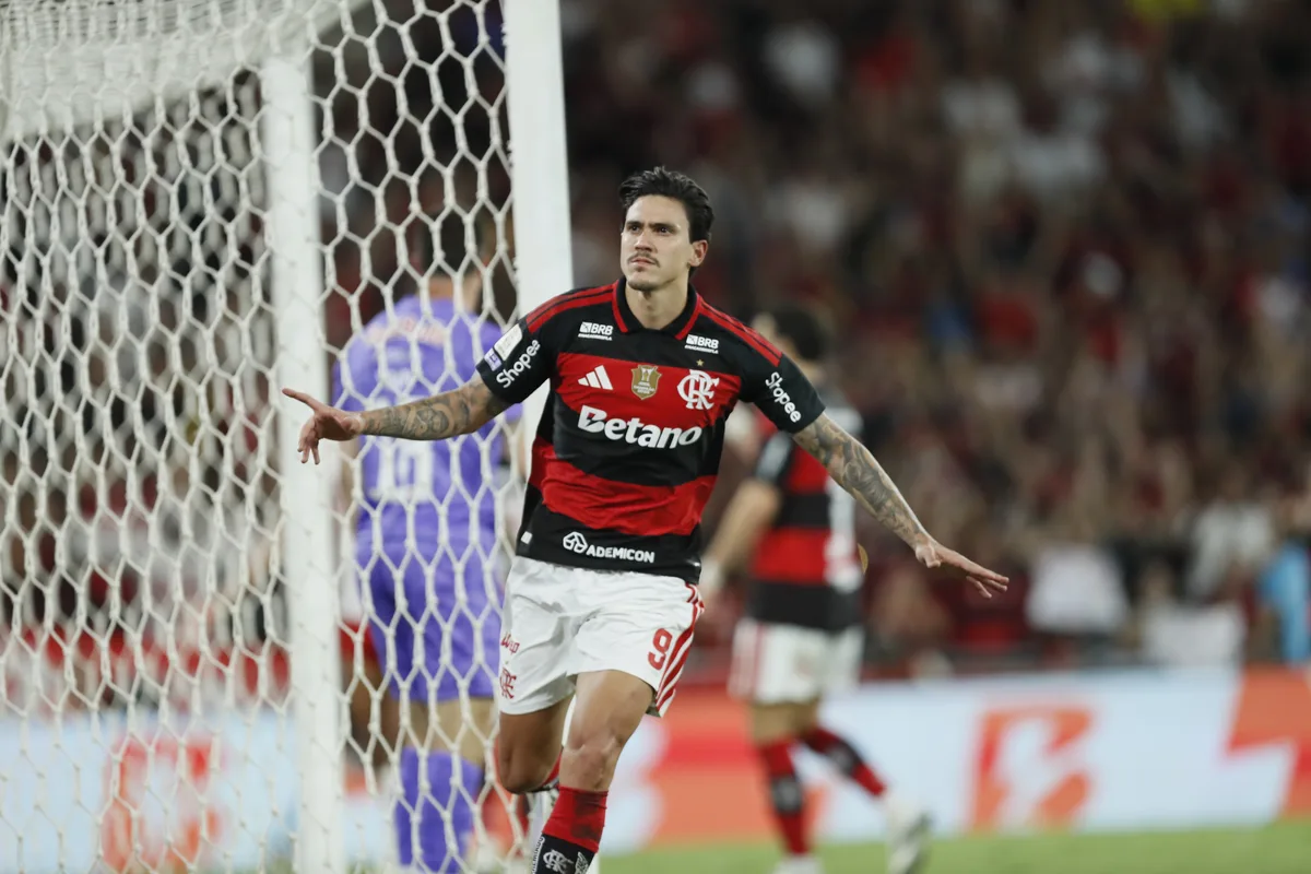 Flamengo faz 79% dos pontos possíveis depois da Copa e abre vantagem sobre Palmeiras
