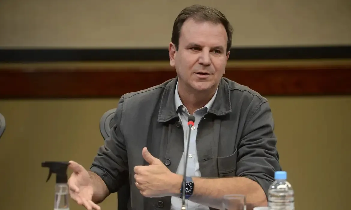 Eduardo Paes é de direita ou de esquerda? Entenda o perfil político do candidato do PSD