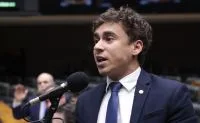 TSE derruba post contra Flávio, mas libera peça sobre cobranças a Vorcaro