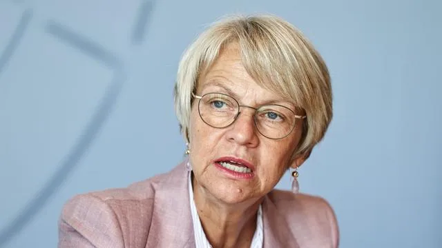 Schulstart: Ministerin stellt Schwerpunkte für neues Schuljahr vor