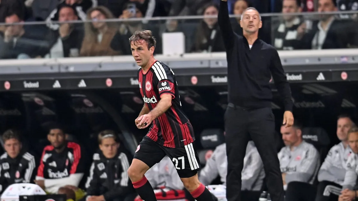 Wird das zum Problem? - Eintracht-Star schmorte 90 Minuten auf der Bank