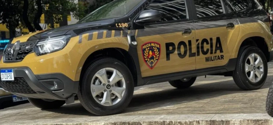Homem é preso após tentar matar companheira com arma em BH