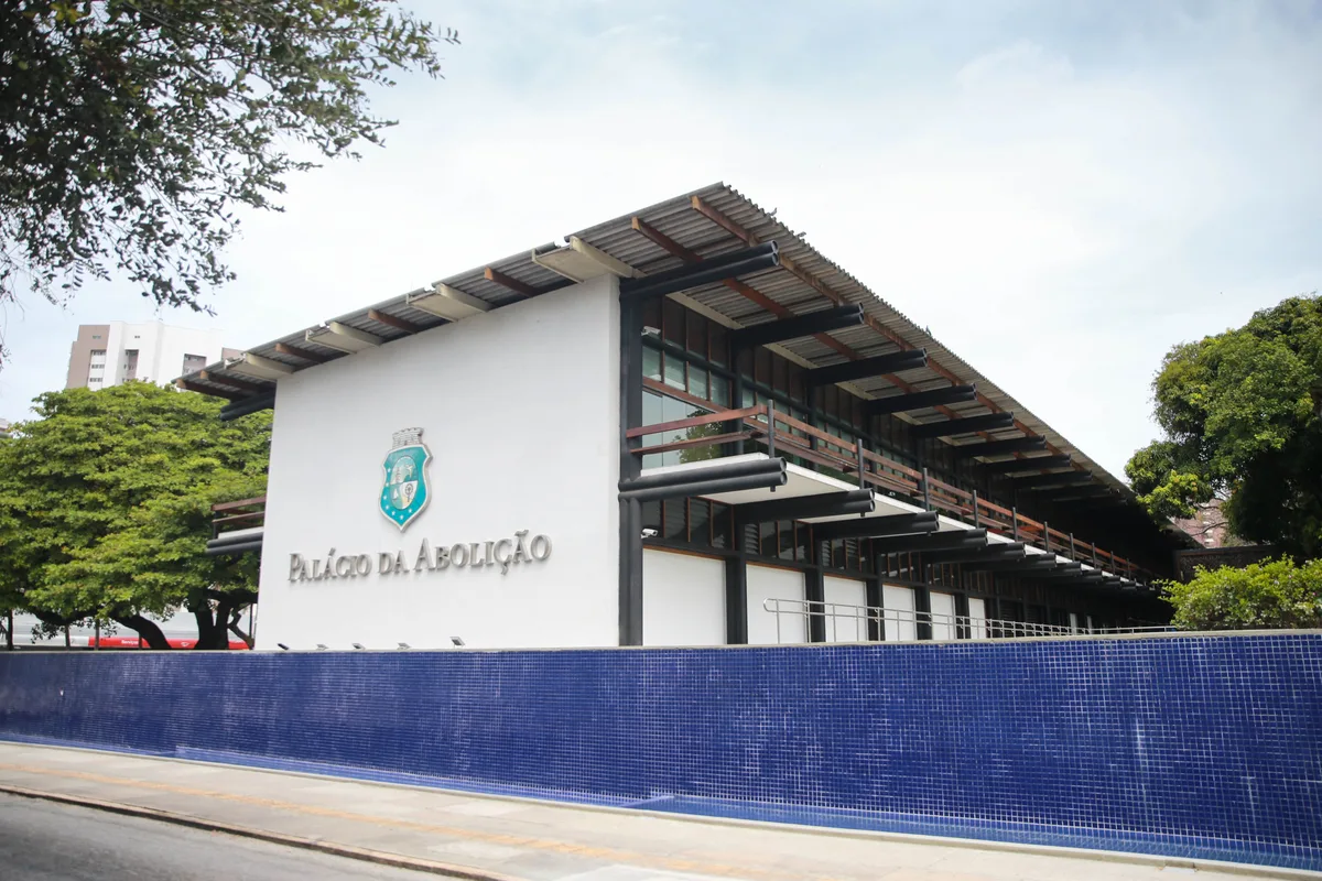 Dia do Servidor Público: governador anuncia ponto facultativo no dia 30 de outubro e pagamento antecipado