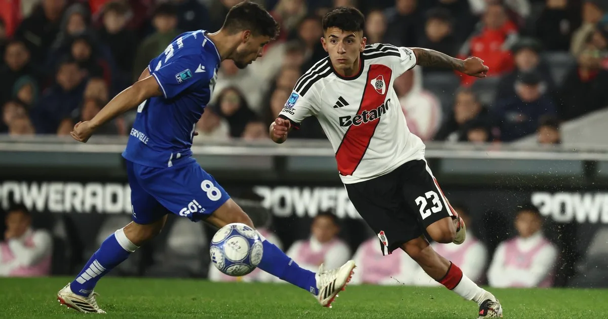 Video: error de Thiago Almada y gol de Vélez
