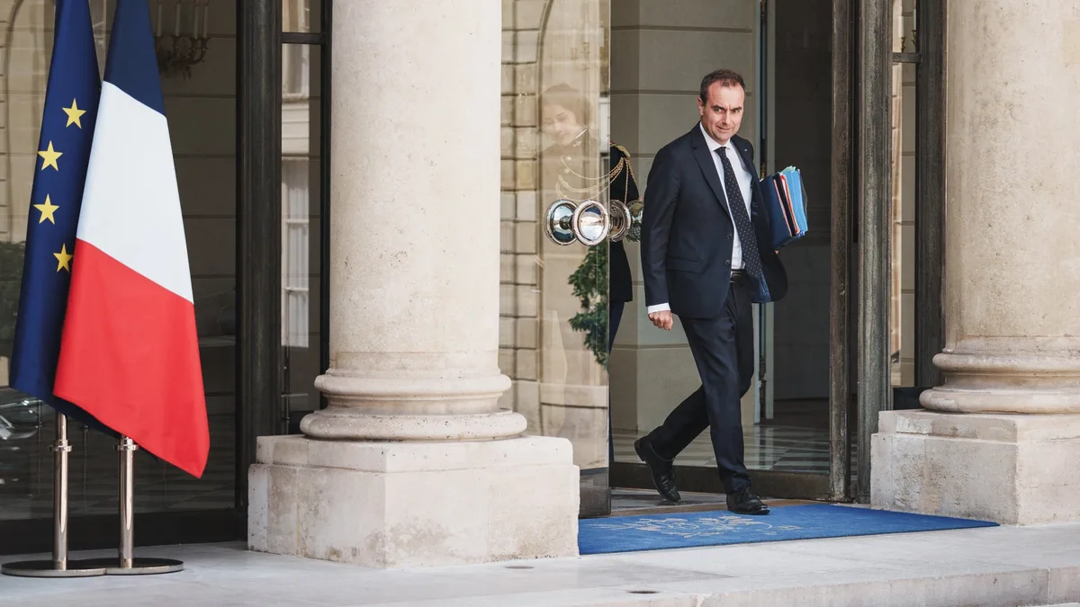 Sébastien Lecornu veut que les syndicats et le patronat dialoguent sur l'IA et les arrêts maladie "plutôt que de laisser ce sujet à des démagos"