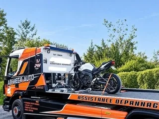 À 163 km/h au lieu de 90 : son permis retenu et sa moto en fourrière