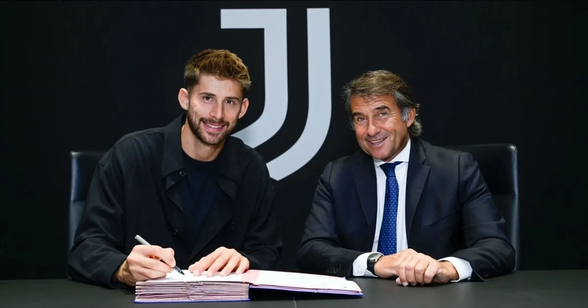 La Juventus oficializó la llegada de su nuevo arquero después de que se caiga lo de Dibu