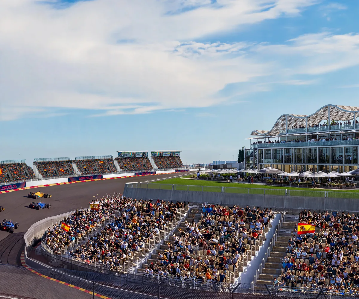 Los precios de las zonas vip alcanzan los 6.000 euros en la F1 y 1.200 para ver a Shakira
