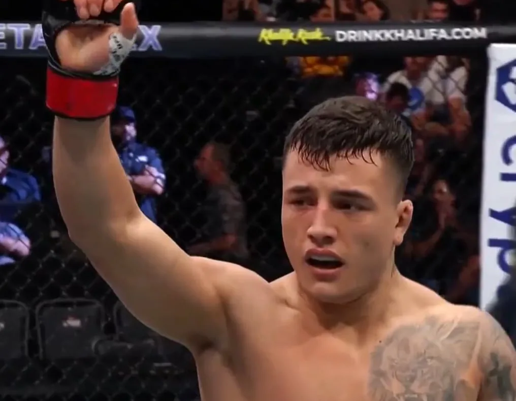 UFC: el argentino Francisco Prado venció por nocaut técnico a Ismael Bonfim en el primer round