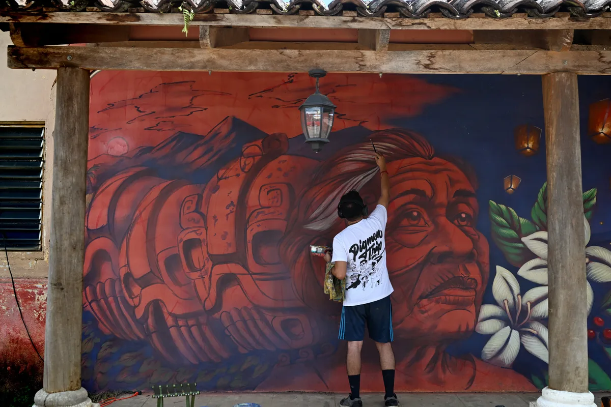 Murales urbanos que dan otra cara a El Salvador