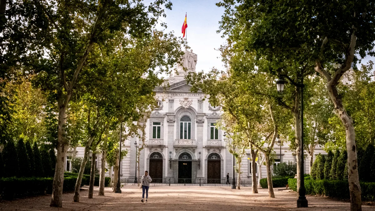 El Supremo refuerza los poderes de Hacienda en los registros a empresas