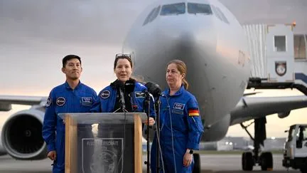 "Les larmes suivent l'apesanteur maintenant" : l'astronaute Sophie Adenot prononce un émouvant discours après son retour sur la terre ferme