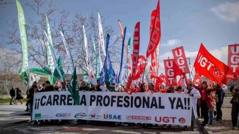 Recuperar la carrera sanitaria que Cospedal suspendió en 2012 costará 130 millones al año en Castilla-La Mancha