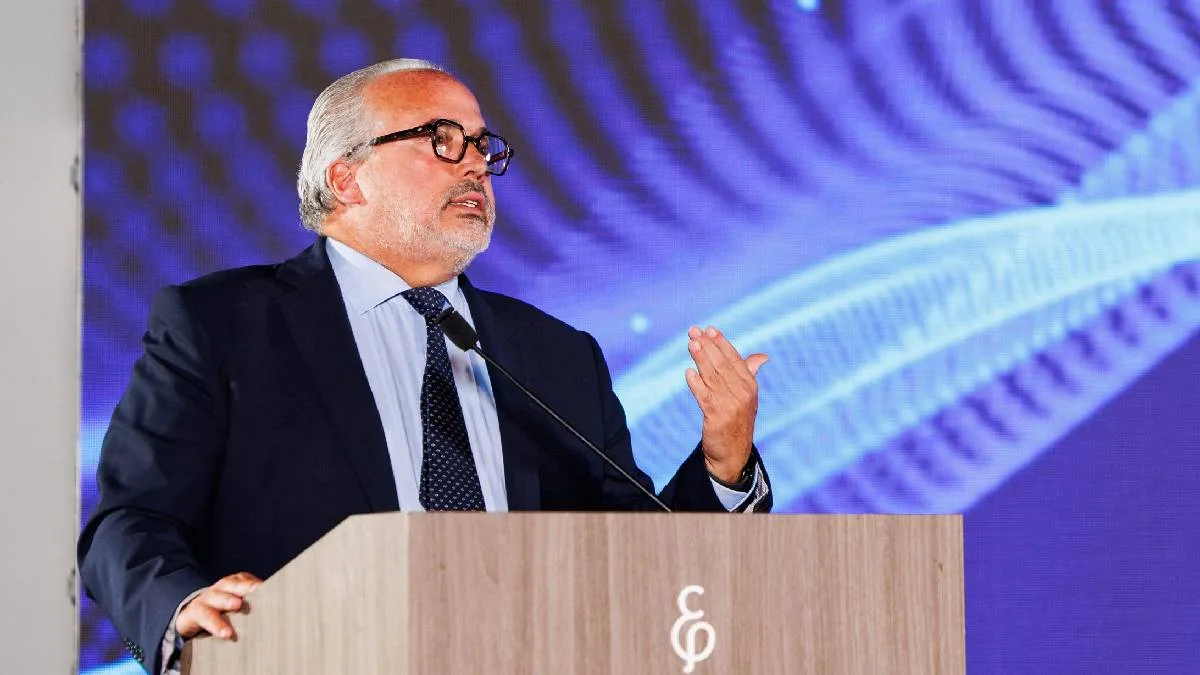 ¿Reestructuración en dos fases?: canje y traspaso de activos al sector privado