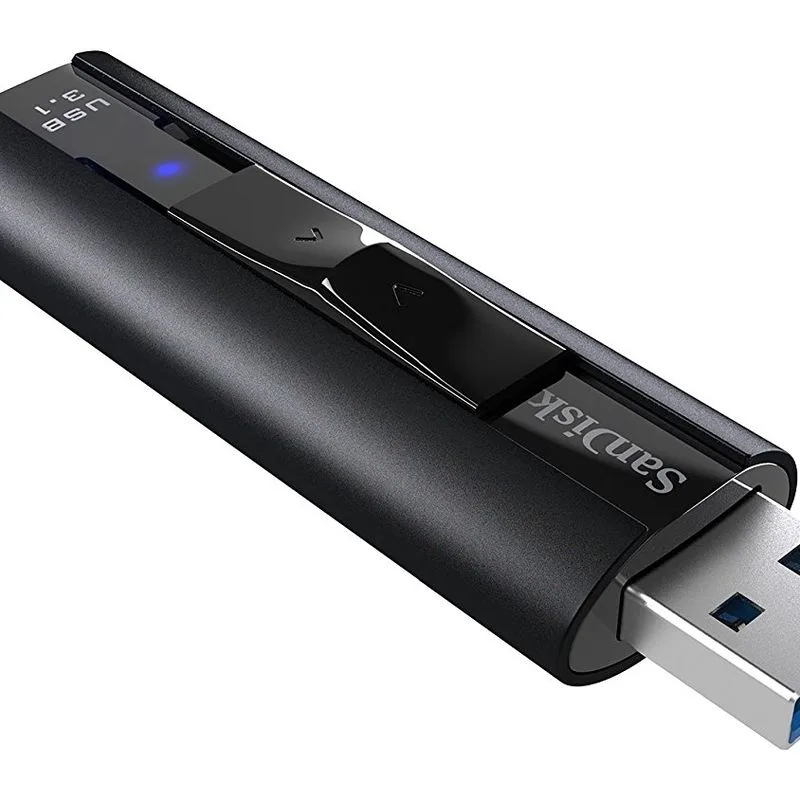 Actualité : French Week Amazon – La clé USB SanDisk Extreme Pro 128 Go (G46) "5 étoiles" à 55,76 € (-19%)