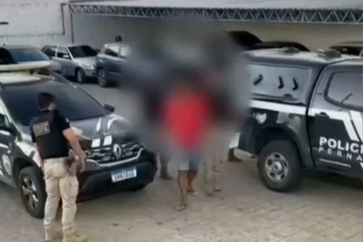 Polícia faz operação contra oito suspeitos de tráfico que escondiam drogas em cemitério de Serra Talhada