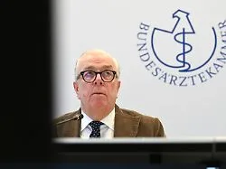 "Gesundheitskompetenz stärken": Ärztepräsident kann sich Medizinunterricht an Schulen vorstellen