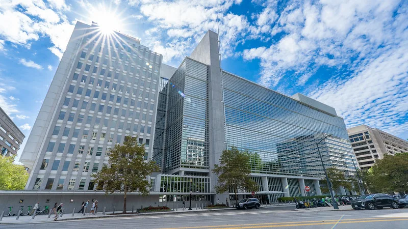 Organização ligada à CIA e Banco Mundial fecham acordo para enviar funcionários ao Brasil