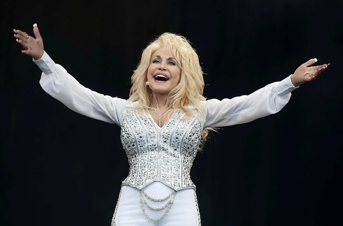 Morreu, aos 80 anos, a cantora country Dolly Parton
