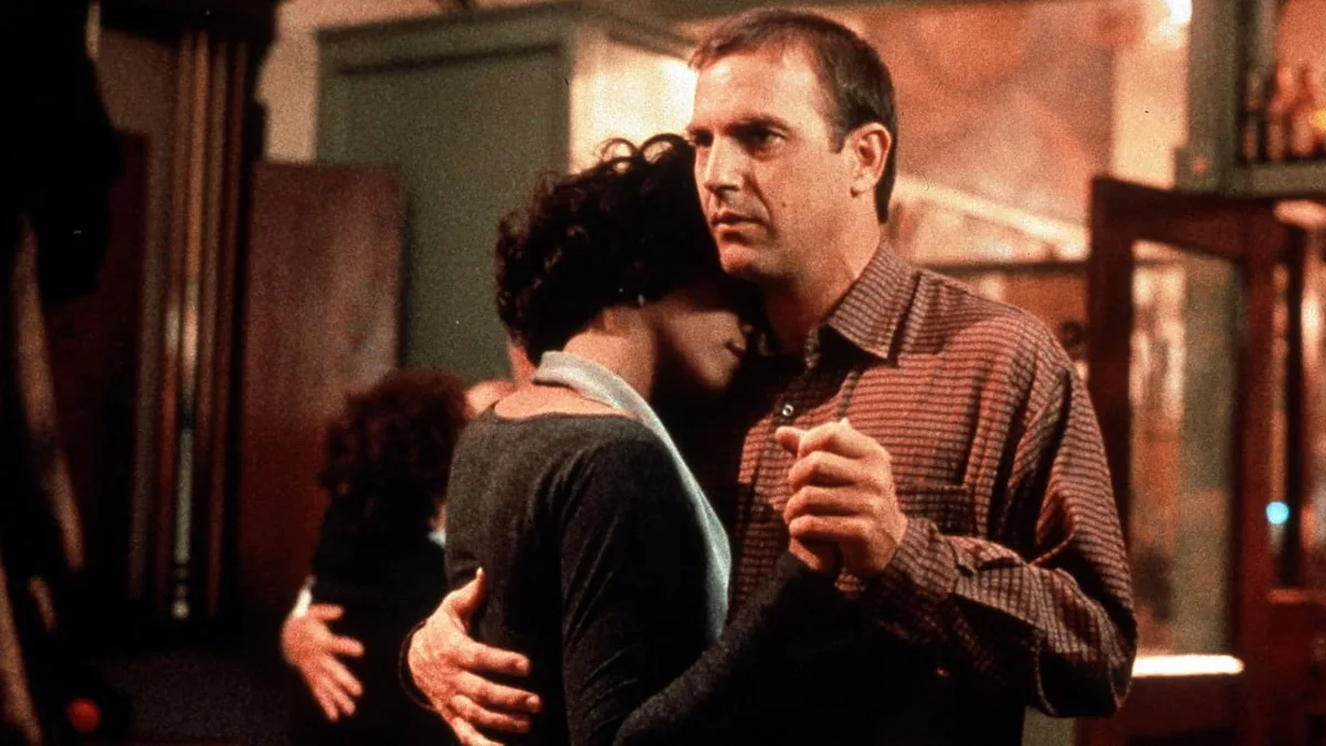 Costner kämpfte um „I Will Always Love You“ - Ohne Dolly Parton hätte es „Bodyguard“ nie gegeben