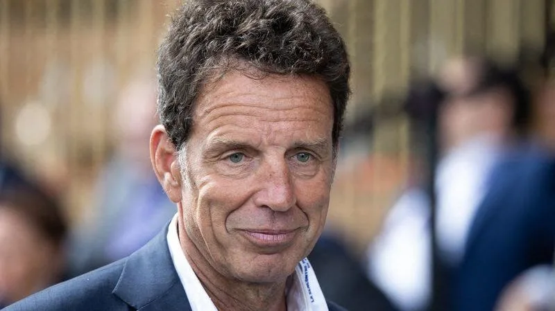JO 2030 : l'ancien président du Medef Geoffroy Roux de Bézieux, pressenti pour prendre la tête du comité d'organisation